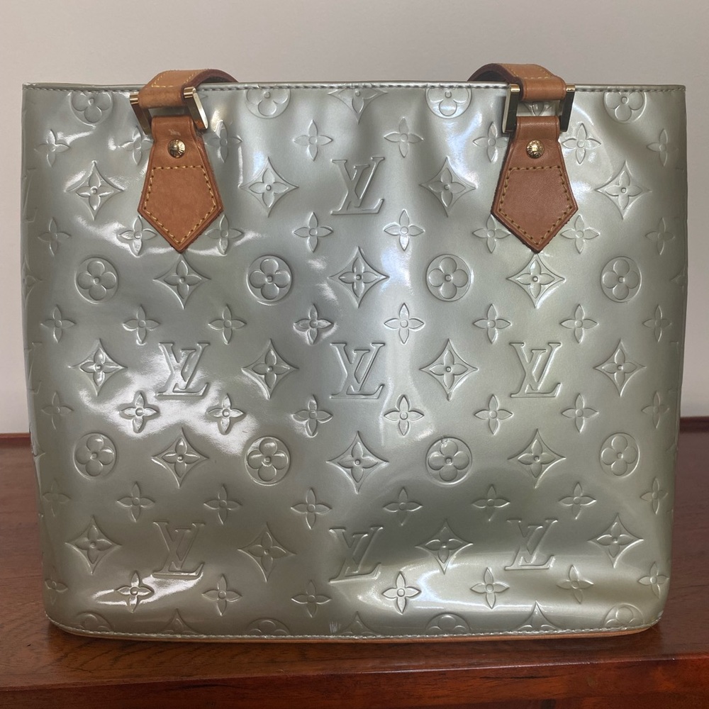 Louis Vuitton Vernice Perle Tote